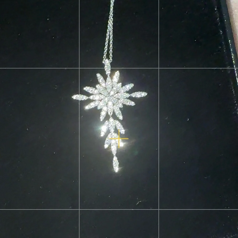 18 kt White Gold Snowflake/Cross Diamond Pendant Necklace - Picture 1 of 12